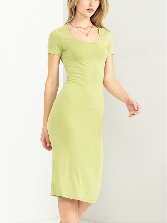 HYFVE Dresses & Skirts - HYFVE Light Green Scoop Neck Short Sleeve Midi Dress - NWT - Small